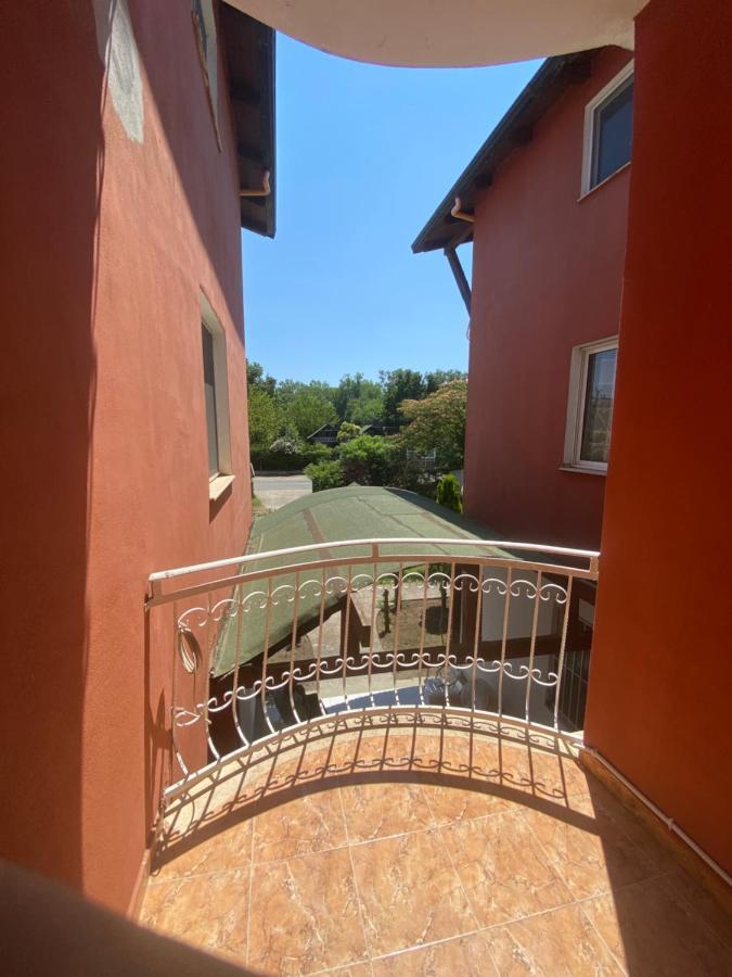 Densti Hotel 4*
