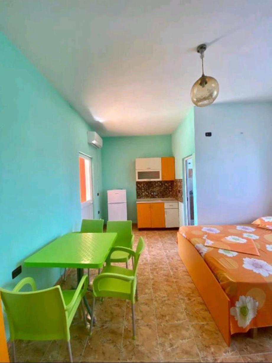 Densti 4* Velipojë